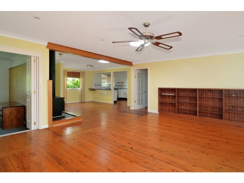 3 Bindon Close, Bomaderry NSW 2541