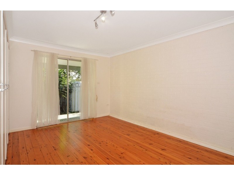 3 Bindon Close, Bomaderry NSW 2541