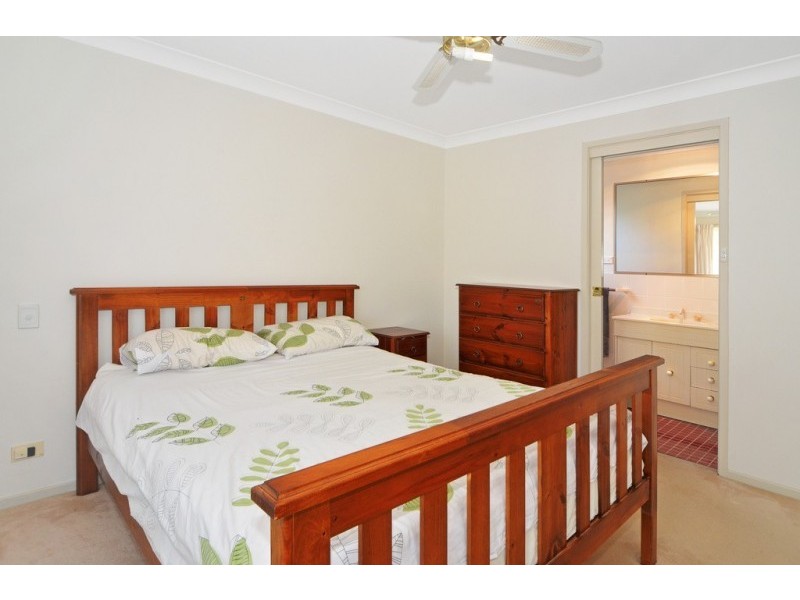 15 Caroola Parade, North Nowra NSW 2541