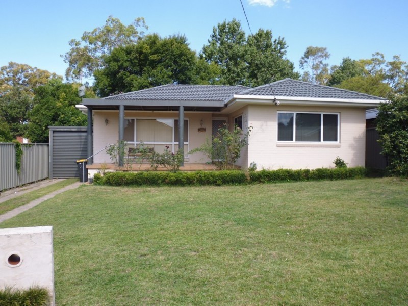 9 Phillip Drive, North Nowra NSW 2541