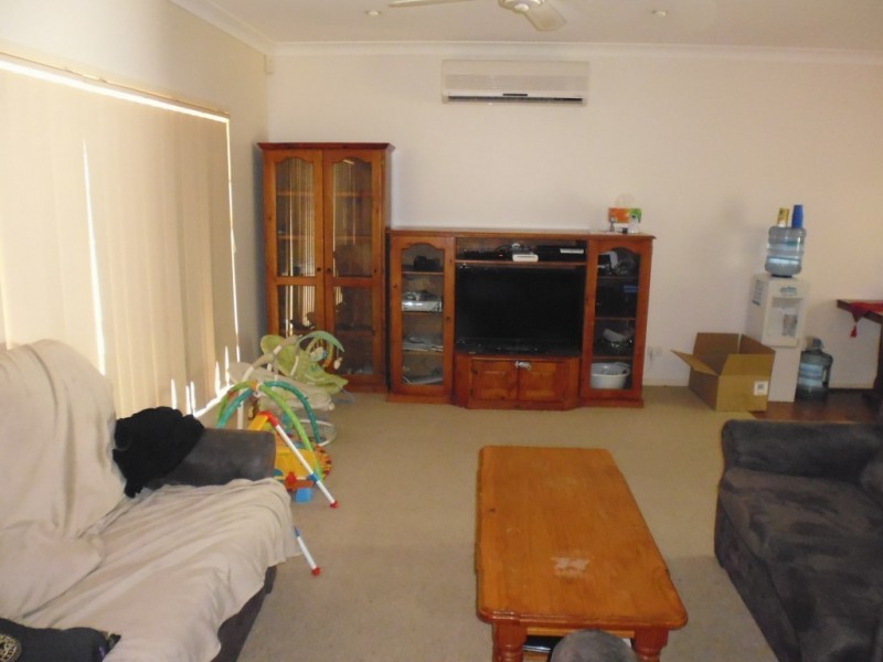 9 Phillip Drive, North Nowra NSW 2541