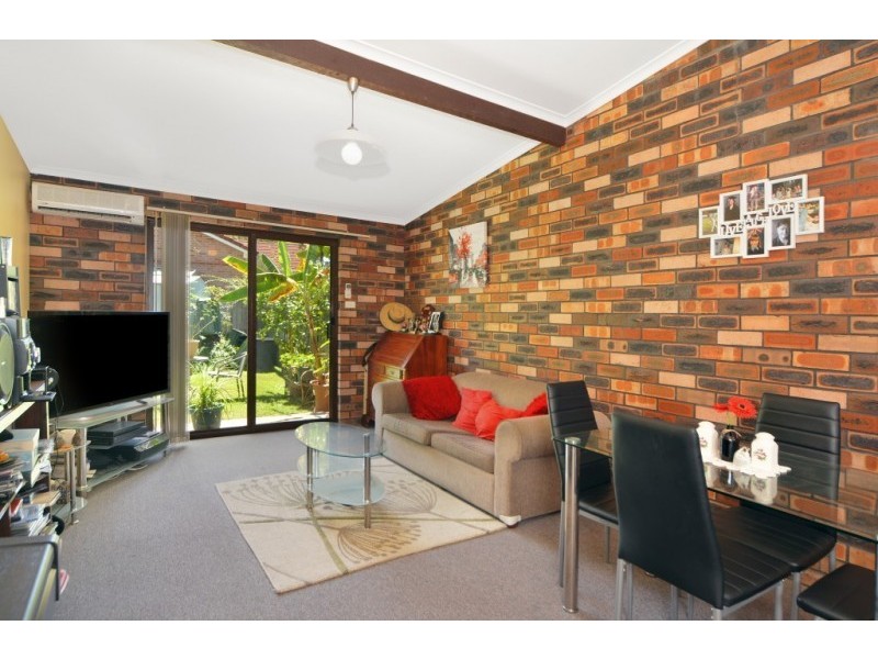 9/49 Brinawarr Street, Bomaderry NSW 2541