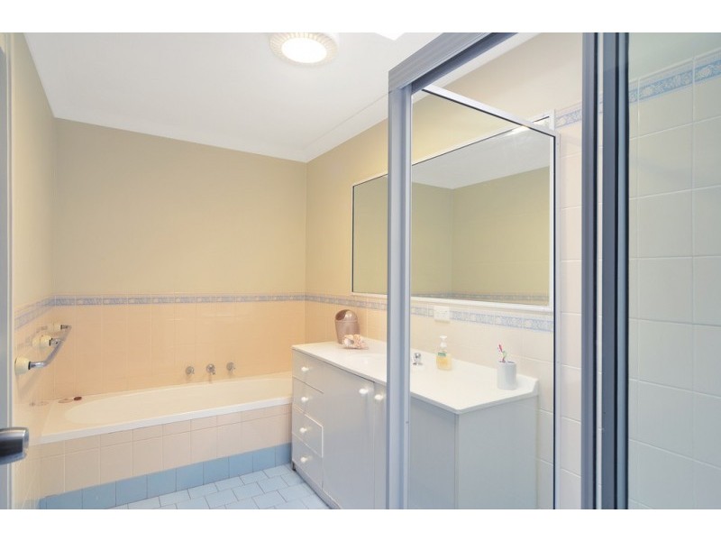 9/33 Lynburn Avenue, Bomaderry NSW 2541
