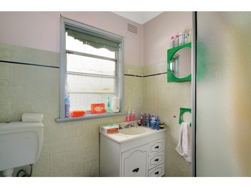 1 & 2/63 Wallace Street, Nowra NSW 2541