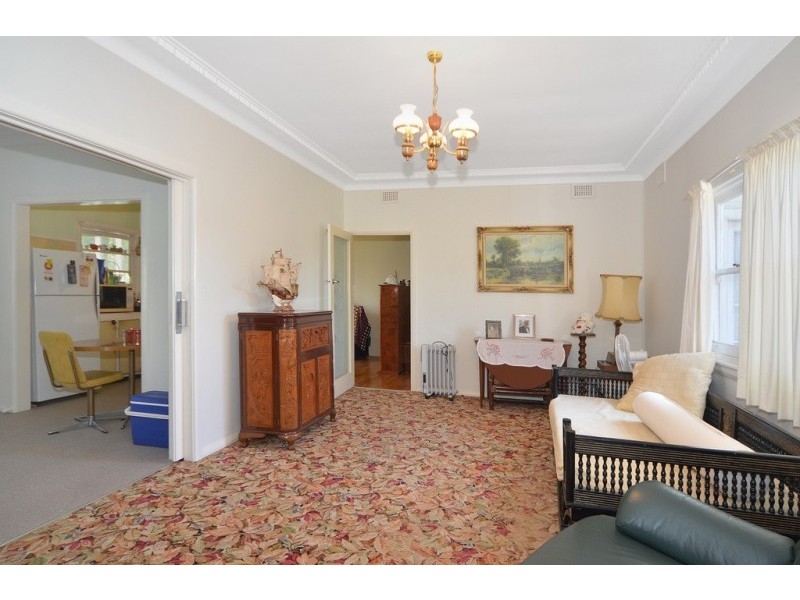 11 Osborne Street, Nowra NSW 2541