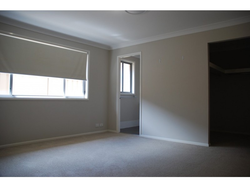 42 Lacebark Grove, Worrigee NSW 2540