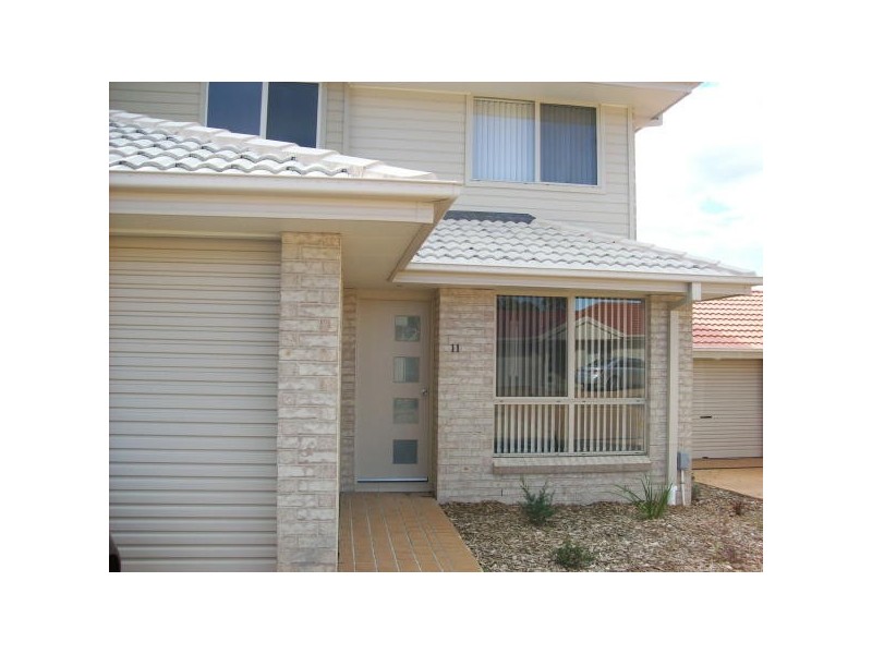 11/8 Meroo Road, Bomaderry NSW 2541