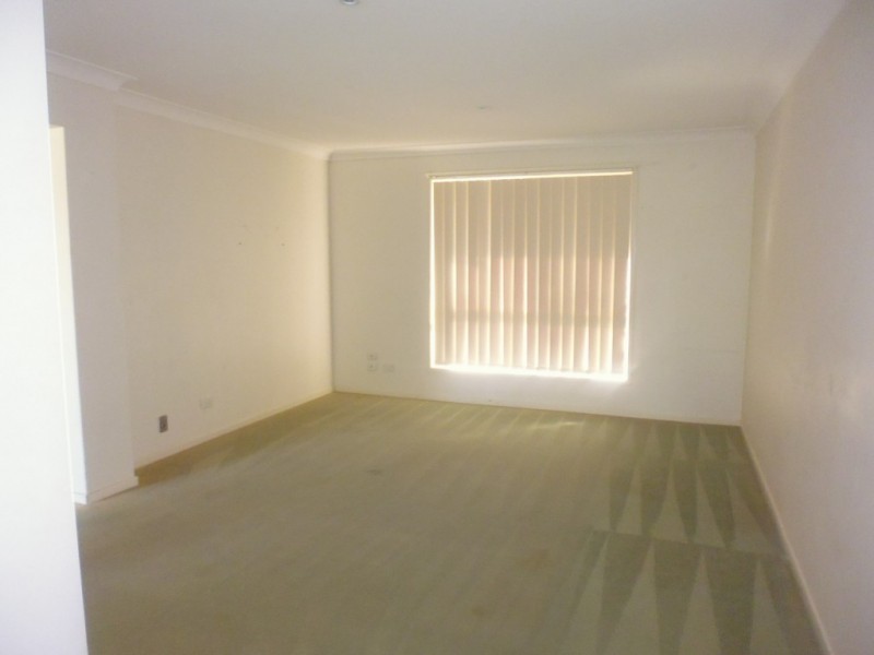 2 Kembla Close, Nowra NSW 2541