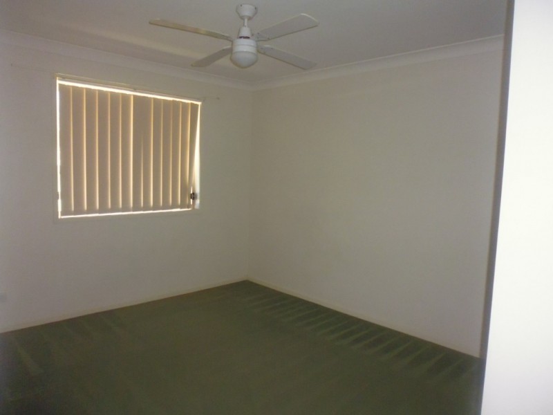 2 Kembla Close, Nowra NSW 2541