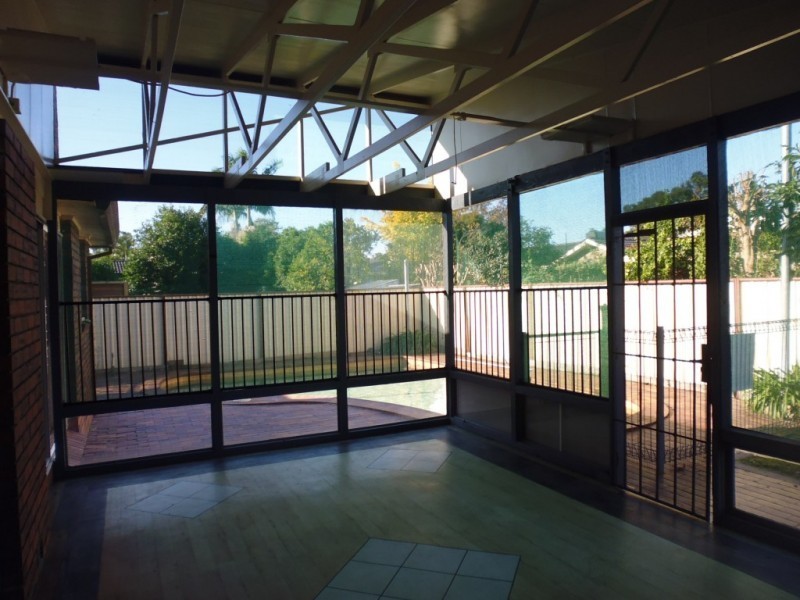 10 Lyrebird Drive, Nowra NSW 2541