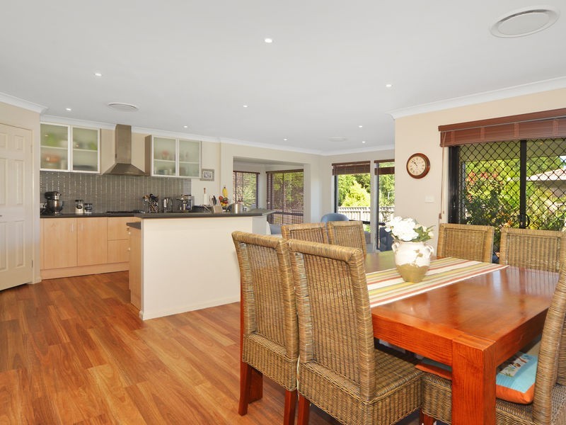 37 Emerald Drive, Meroo Meadow NSW 2540
