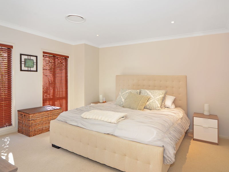 37 Emerald Drive, Meroo Meadow NSW 2540