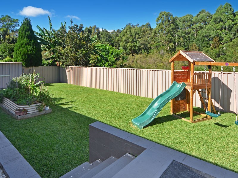 37 Emerald Drive, Meroo Meadow NSW 2540