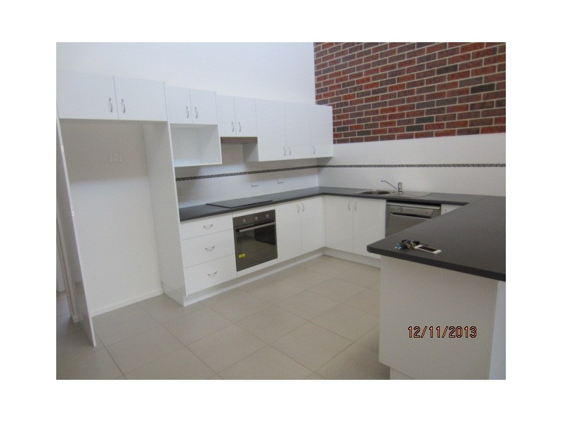 11/49 Brinawarr Street, Bomaderry NSW 2541