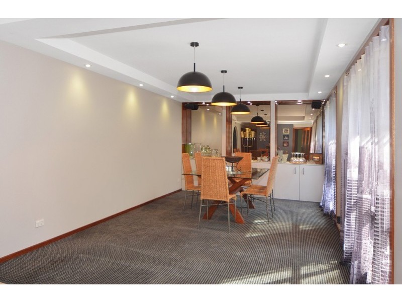 25 Peak Avenue, North Nowra NSW 2541