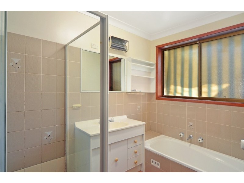 16 Byron Avenue, North Nowra NSW 2541