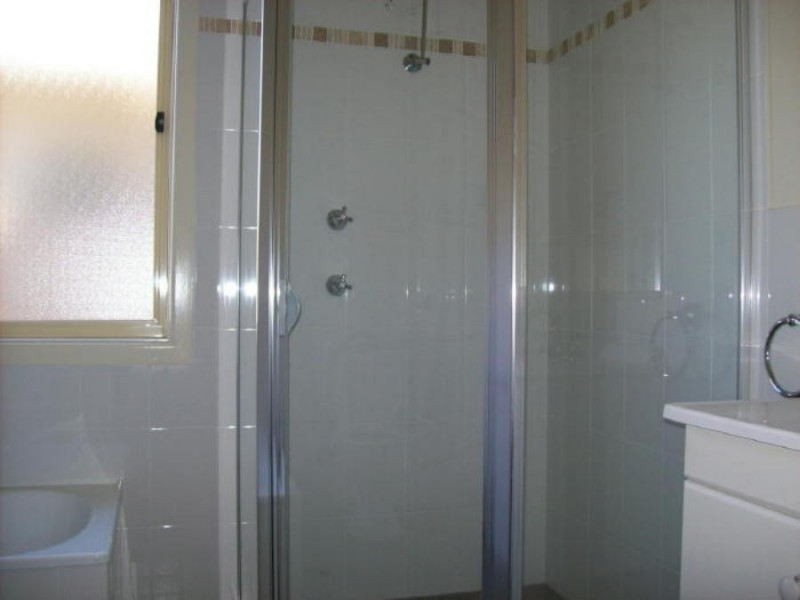 1/125 Meroo Road, Bomaderry NSW 2541