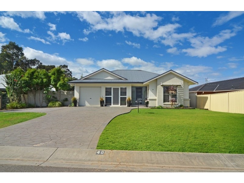 40 Peppermint Drive, Worrigee NSW 2540
