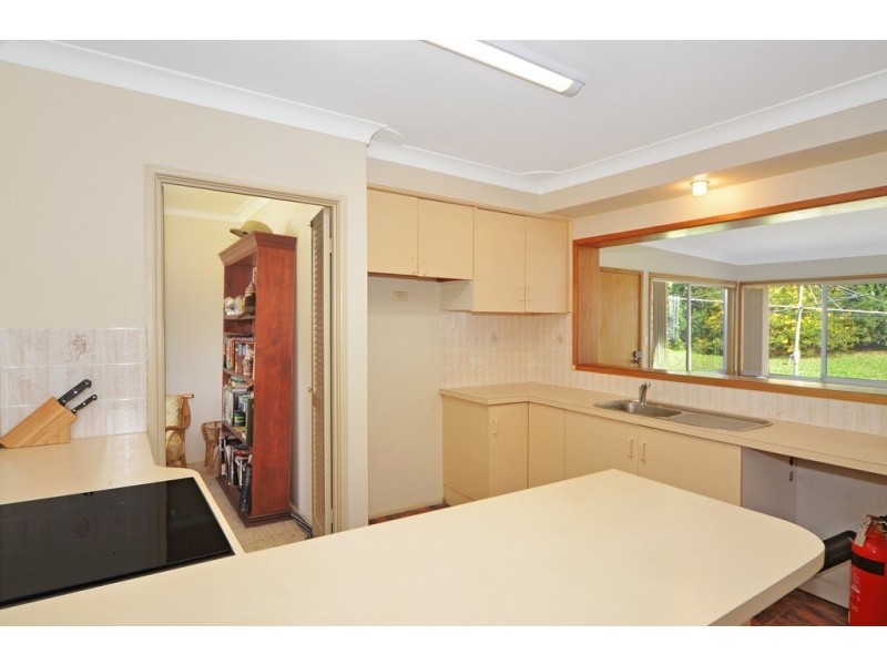 16 Castle Glen, North Nowra NSW 2541