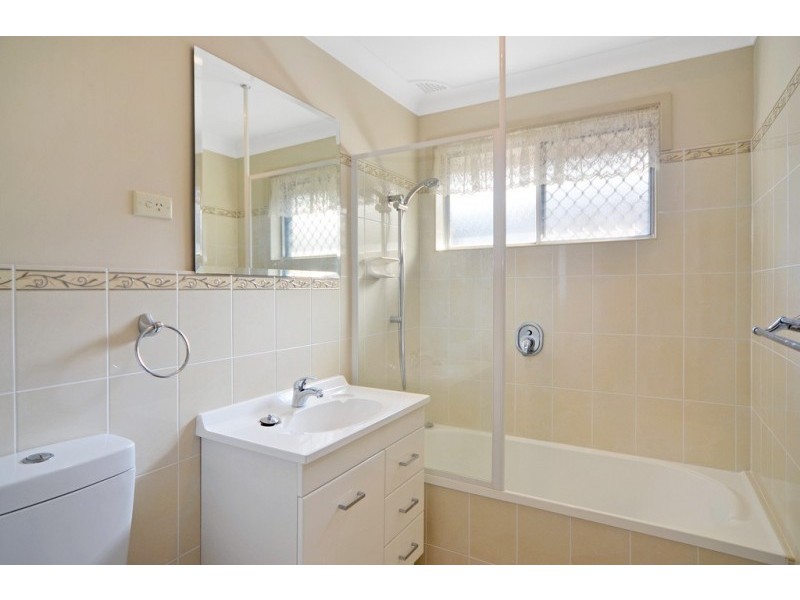 16 Castle Glen, North Nowra NSW 2541