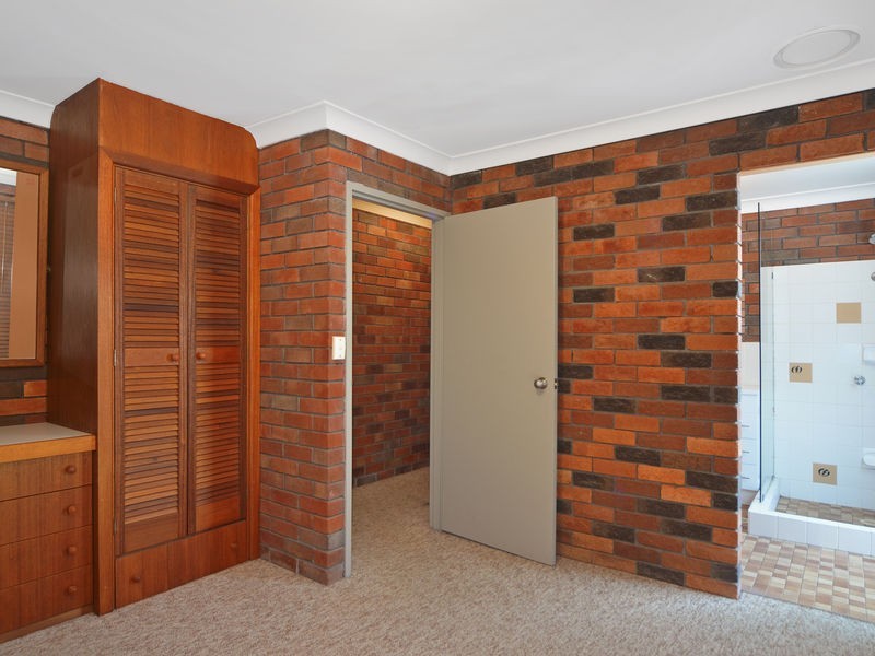 4 Hollands Road, Nowra NSW 2541