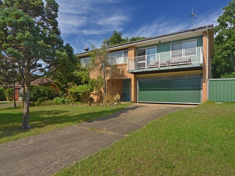 11 Clarke Avenue, North Nowra NSW 2541