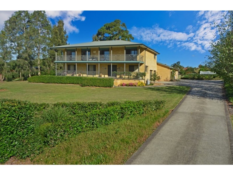 38 Tartarian Crescent, Bomaderry NSW 2541