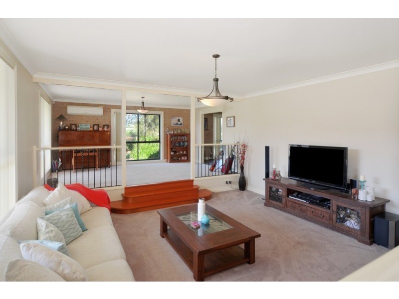38 Tartarian Crescent, Bomaderry NSW 2541