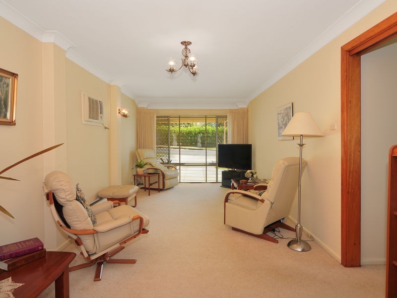 35 Walsh Crescent, North Nowra NSW 2541