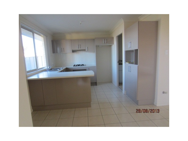 9/8 Meroo Road, Bomaderry NSW 2541