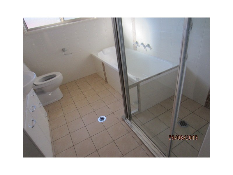 9/8 Meroo Road, Bomaderry NSW 2541