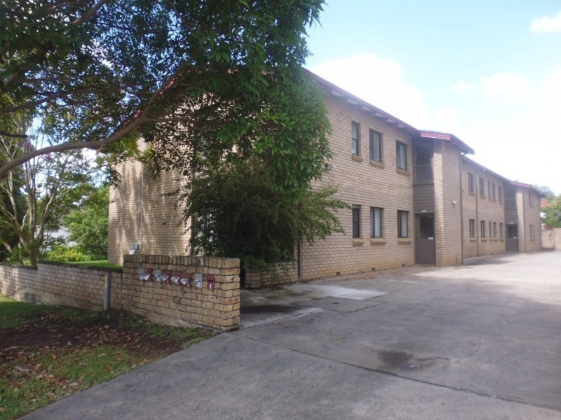 2/104 Douglas Street, Nowra NSW 2541