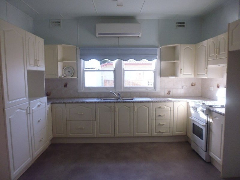 107 Kinghorne Street, Nowra NSW 2541