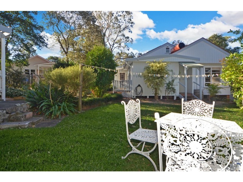 7 Mattes Way, Bomaderry NSW 2541
