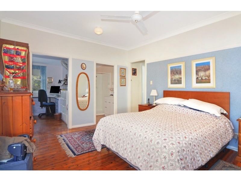7 Mattes Way, Bomaderry NSW 2541