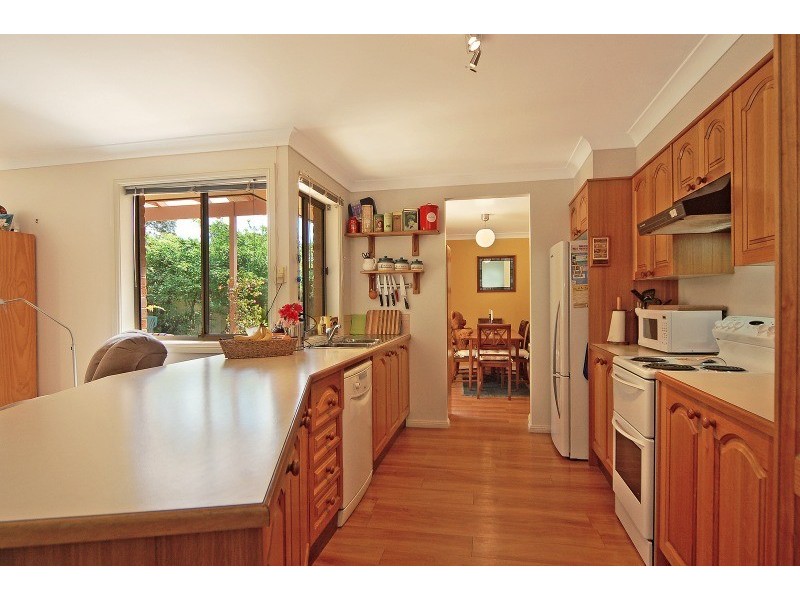 2 Romar Close, Bomaderry NSW 2541
