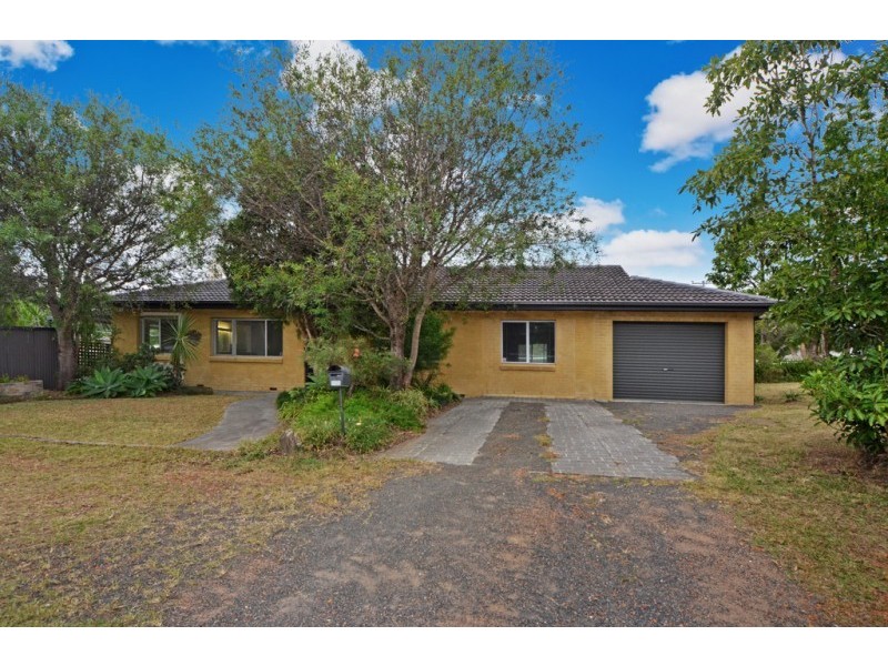 1 Page Avenue, North Nowra NSW 2541