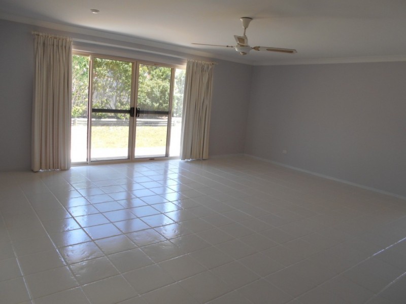 9 Cavanagh Lane, West Nowra NSW 2541