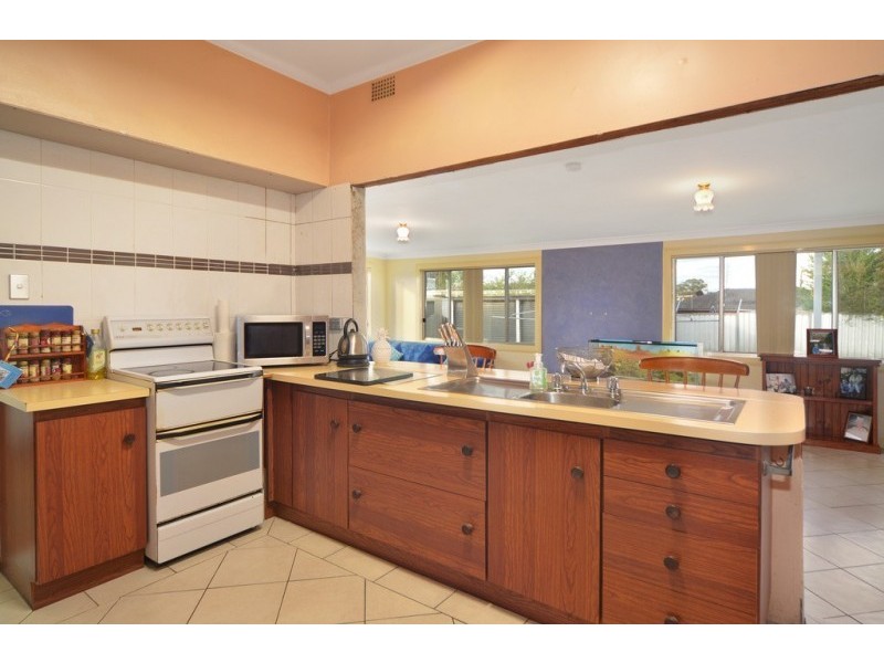 6 Hollands Road, Nowra NSW 2541