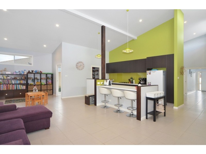 9 Zieria Avenue, North Nowra NSW 2541