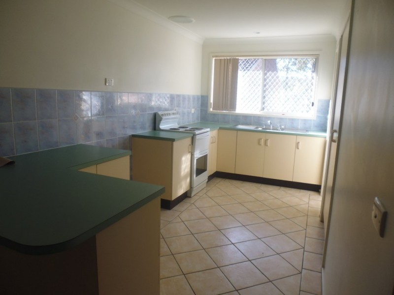 2/3 Hood Close, North Nowra NSW 2541