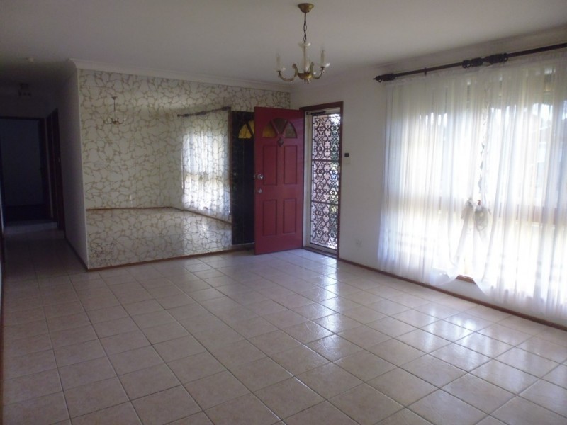 12 Crawford Drive, North Nowra NSW 2541