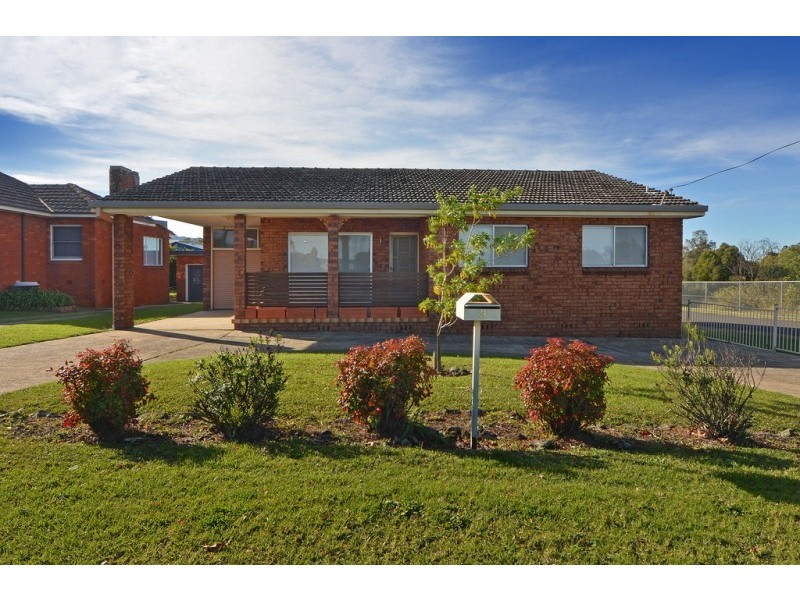 3 Cambewarra Road, Bomaderry NSW 2541