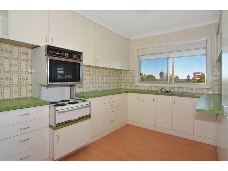 3 Cambewarra Road, Bomaderry NSW 2541