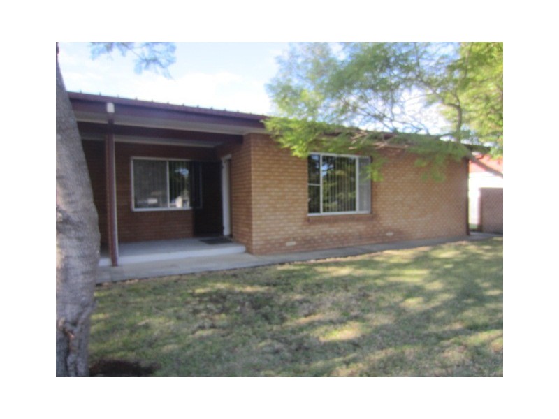 2/32 Birrilley Street, Bomaderry NSW 2541