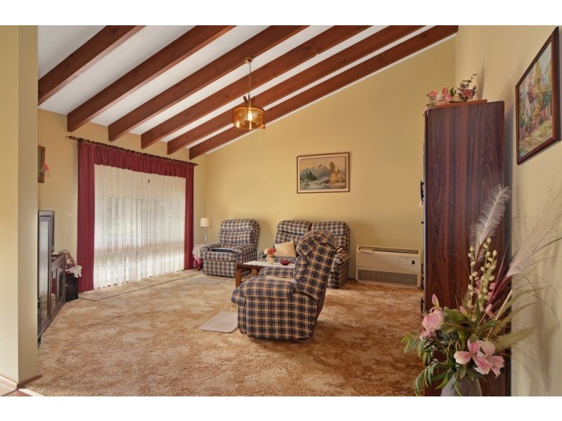 12 Chatsworth Crescent, North Nowra NSW 2541