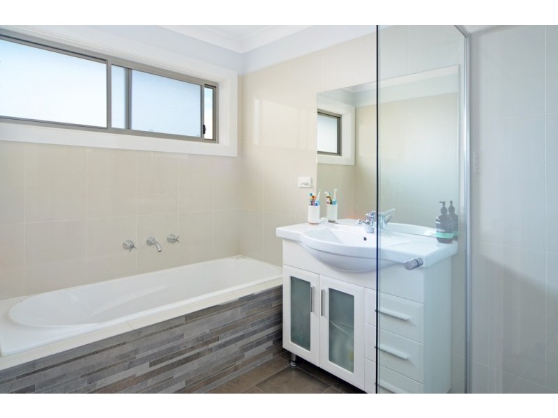 24 Gleneagle Parade, North Nowra NSW 2541