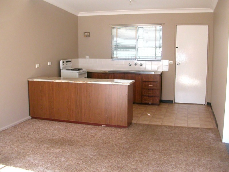 39 Albatross Road, Nowra NSW 2541