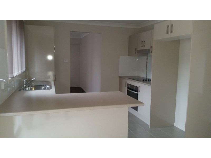 2/21 Sutherland Drive, North Nowra NSW 2541