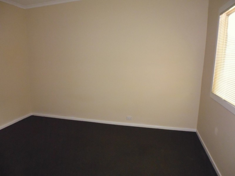 32 Meroo Road, Bomaderry NSW 2541